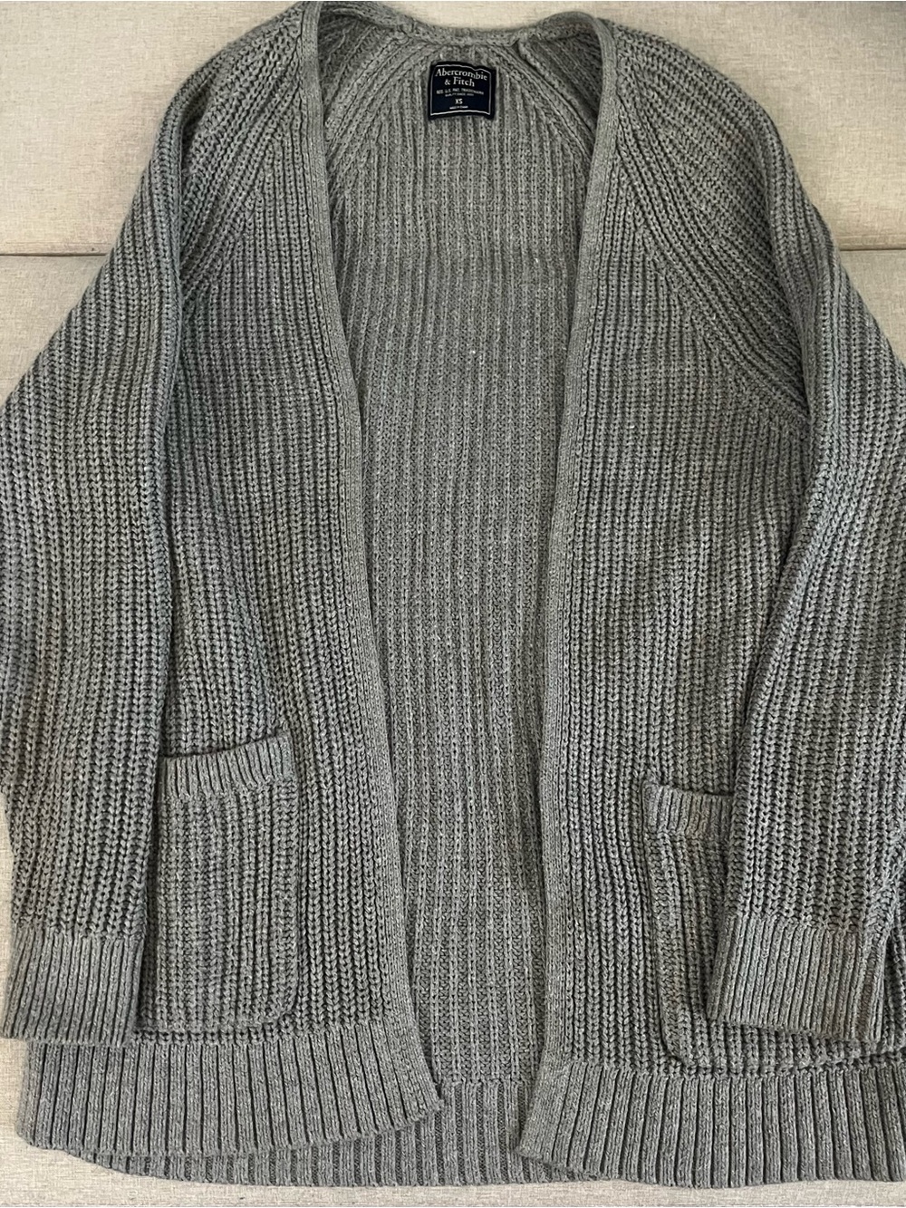 Abercrombie & Fitch grey cardigan